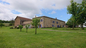 Отель Gîtes & Chambres d'hôtes Peyrecout  Лапарукьяль